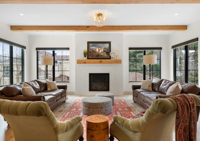 Photo 3 of Single family home for sale at 905 9th Avenue SW, Rochester, MN 55902 | MLS# 7036465 | Listing updated on 2026-09-09
