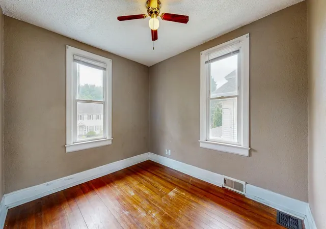 Photo 3 of Multi family home for sale at 926 2nd Street Nw, Rochester, MN 55901 | MLS# 7038954 | Listing updated on 2026-09-17