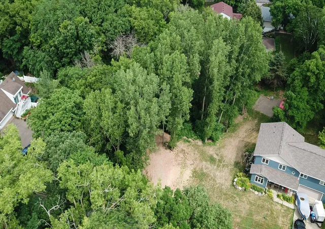 Photo 3 of Land for sale at 2113 Oakridge St, Saint Paul, MN 55119 | MLS# 7039563 | Listing updated on 2026-09-16