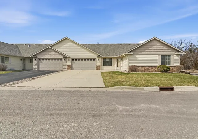 Photo 2 of Sale Pending at 120 Palmer Path, Mankato, MN 56001 | MLS# 7043259 | Listing updated on 2026-09-09