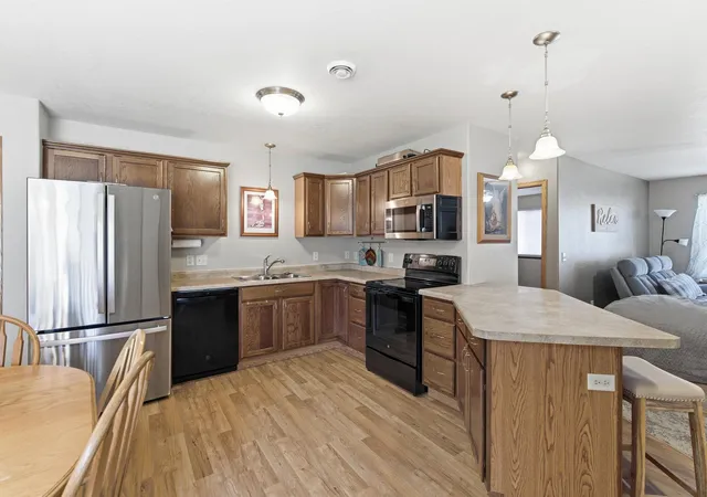 Photo 3 of Sale Pending at 120 Palmer Path, Mankato, MN 56001 | MLS# 7043259 | Listing updated on 2026-09-09