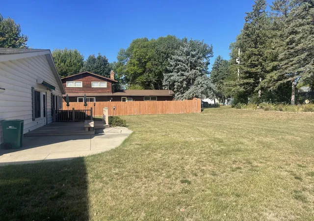 Photo 2 of Single family home for sale at 207 E Hollett St, Tracy, MN 56175 | MLS# 7050035 | Listing updated on 2026-09-16