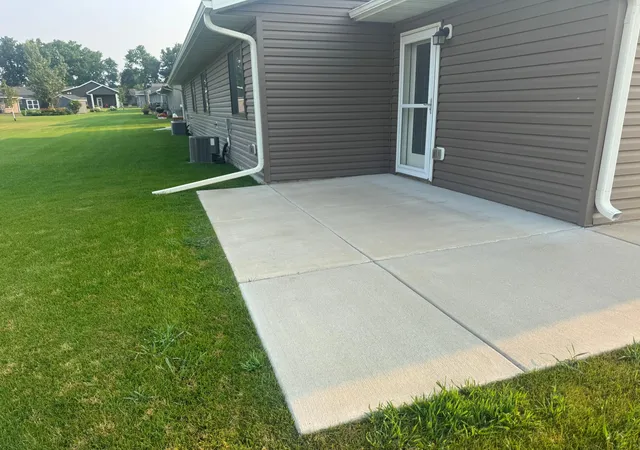 Photo 3 of Single family home for sale at 147 Highland Cir, Zumbrota, MN 55992 | MLS# 7051983 | Listing updated on 2026-09-18