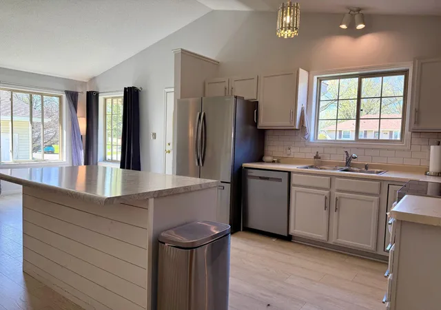 Photo 2 of Single family home for sale at 3818 Strathmore Ln Se, Rochester, MN 55904 | MLS# 7053145 | Listing updated on 2026-09-16