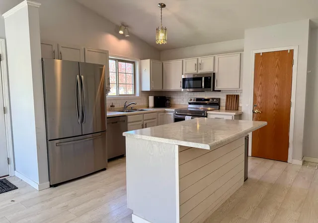 Photo 3 of Single family home for sale at 3818 Strathmore Ln SE, Rochester, MN 55904 | MLS# 7053145 | Listing updated on 2026-09-16