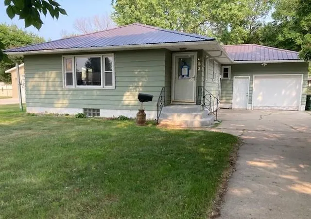 Photo 1 of Single family home for sale at 633 Stearns Ave, Paynesville, MN 56362 | MLS# 7053236 | Listing updated on 2026-09-17