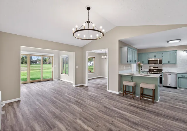 Photo 3 of Sale Pending at 901 W Main St, Belle Plaine, MN 56011 | MLS# 7053354 | Listing updated on 2026-09-16