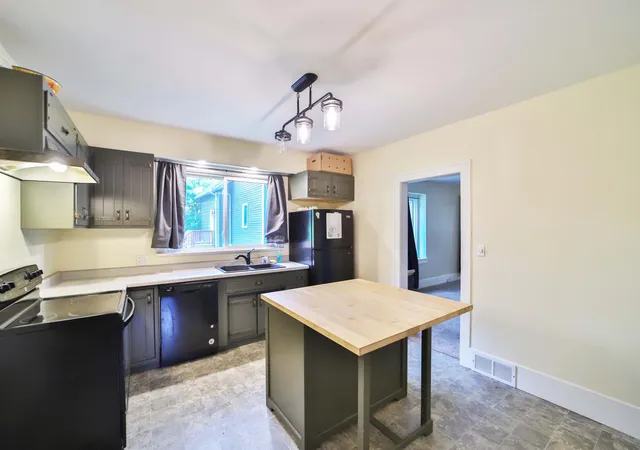 Photo 2 of Single family home for sale at 815 Rosewood St, Brainerd, MN 56401 | MLS# 7054299 | Listing updated on 2026-09-16