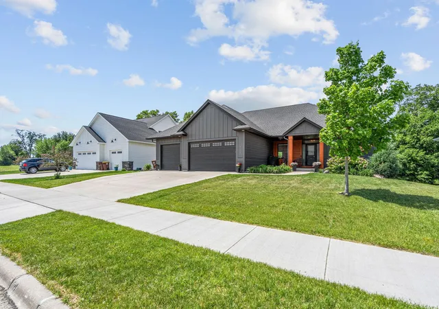 Photo 3 of Single family home for sale at 702 Eastland Ave Se, New Prague, MN 56071 | MLS# 7054699 | Listing updated on 2026-09-17