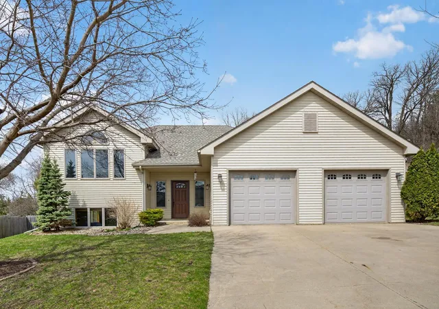 Photo 3 of Sale Pending at 530 Cedar Ct Ne, Pine Island, MN 55963 | MLS# 7054700 | Listing updated on 2026-09-16