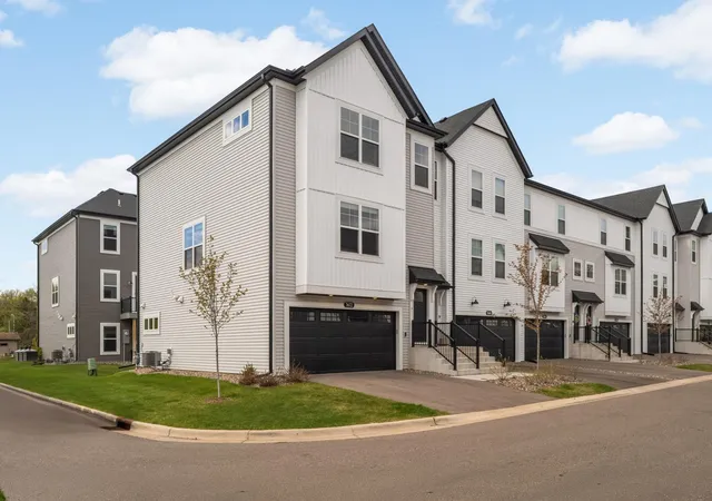 Photo 2 of Single family home for sale at 7672 Cruise Way, Inver Grove Heights, MN 55076 | MLS# 7057888 | Listing updated on 2026-09-16