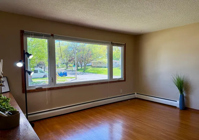 Photo 3 of Single family home for sale at 1621 40th Street Nw, Rochester, MN 55901 | MLS# 7061706 | Listing updated on 2026-09-17