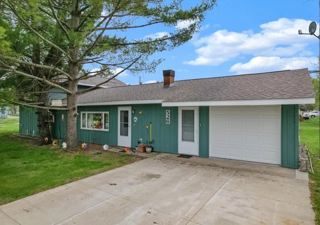 Photo 1 of Single family home for sale at 526 S Herman St, Cochrane, WI 54622 | MLS# 7062677 | Listing updated on 2026-09-18