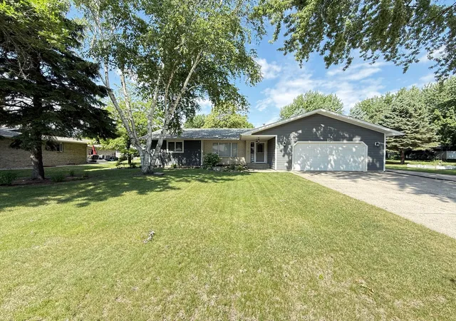 Photo 2 of Single family home for sale at 111 Buckeye Dr, Montevideo, MN 56265 | MLS# 7066577 | Listing updated on 2026-09-17