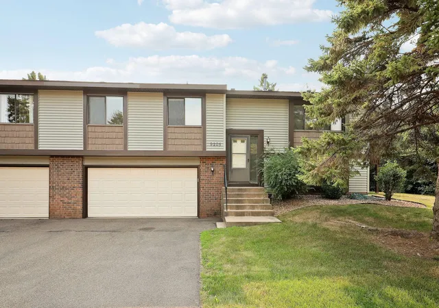 Photo 1 of Single family home for sale at 9205 Dartford Rd, Saint Paul, MN 55125 | MLS# 7070463 | Listing updated on 2026-09-16