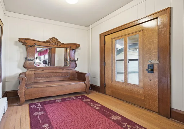 Photo 3 of Single family home for sale at 404 2nd Avenue NE, Hillsboro, ND 58045 | MLS# 7072198 | Listing updated on 2026-09-09