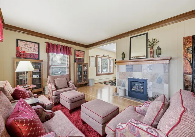 Photo 4 of Single family home for sale at 404 2nd Avenue NE, Hillsboro, ND 58045 | MLS# 7072198 | Listing updated on 2026-09-09