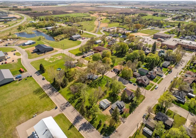 Photo 4 of Land for sale at 507 E 2nd Avenue, Osakis, MN 56360 | MLS# 7079237 | Listing updated on 2026-09-18