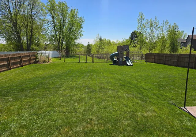 Photo 3 of Sale Pending at 1240 W 6th Street, Rush City, MN 55069 | MLS# 7083073 | Listing updated on 2026-09-18