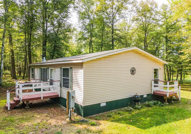 Photo 3 of Single family home for sale at 14701 Chokecherry Dr, Nevis, MN 56467 | MLS# 7085327 | Listing updated on 2026-09-17