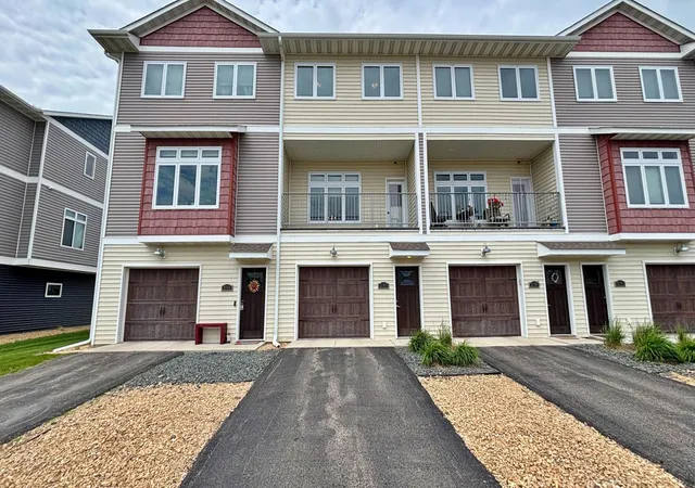 Photo 1 of Single family home for sale at 2157 Rolling Green Ln, North Mankato, MN 56003 | MLS# 7087400 | Listing updated on 2026-09-09