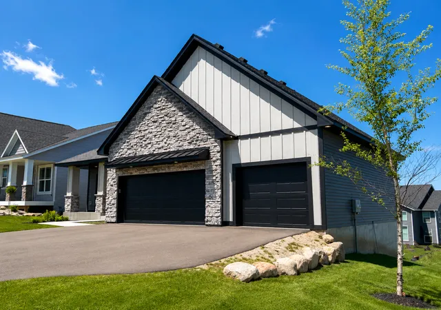Photo 2 of Single family home for sale at 13842 Arrowhead Way, Rosemount, MN 55068 | MLS# 7089658 | Listing updated on 2026-09-16