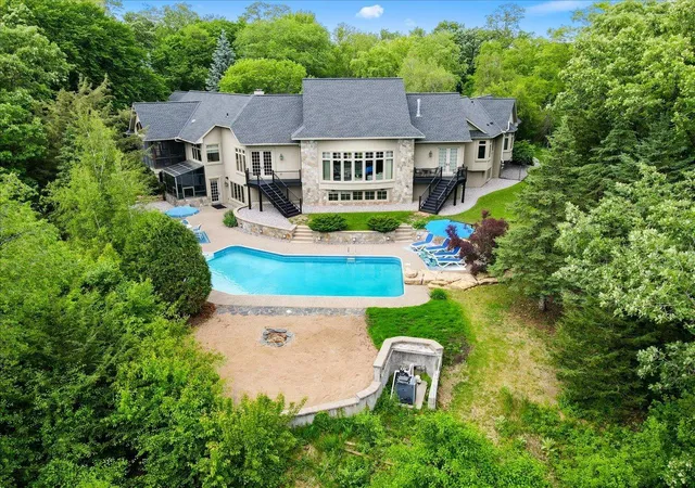 Photo 1 of Mansion for sale at 15270 Painters Ln Cir N, Stillwater, MN 55082 | MLS# 7089697 | Listing updated on 2026-09-16