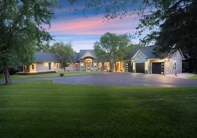 Photo 4 of Single family home for sale at 15270 Painters Ln Cir N, Stillwater, MN 55082 | MLS# 7089697 | Listing updated on 2026-09-16