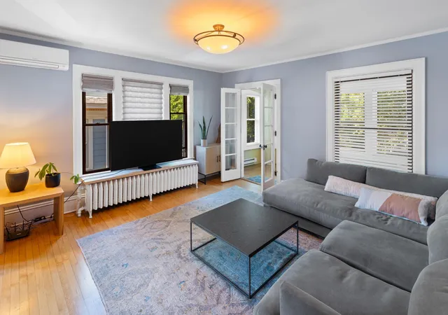 Photo 3 of Condo for sale at 2011 Emerson Ave S #202, Minneapolis, MN 55405 | MLS# 7090017 | Listing updated on 2026-09-17