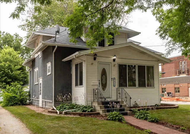 Photo 1 of Single family home for sale at 628 4th Avenue Se, Rochester, MN 55904 | MLS# 7090776 | Listing updated on 2026-09-11