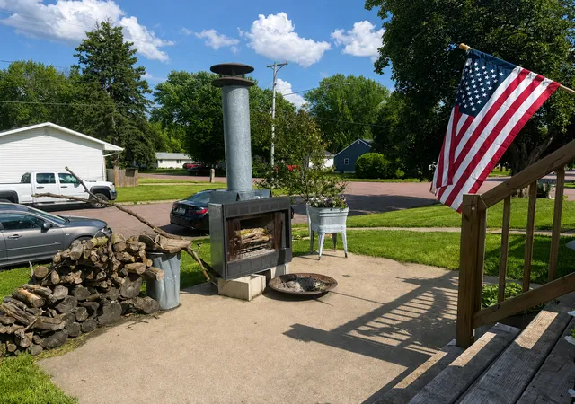 Photo 2 of Single family home for sale at 506 Ash Ave N, New Richland, MN 56072 | MLS# 7091438 | Listing updated on 2026-09-09