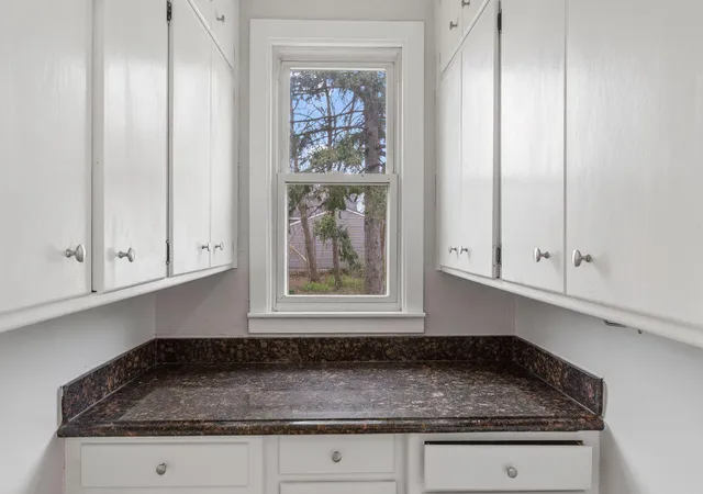 Photo 4 of Single family home for sale at 1302 Hewitt Ave, Saint Paul, MN 55104 | MLS# 7092251 | Listing updated on 2026-09-17