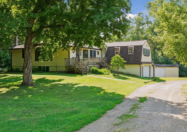 Photo 1 of Single family home for sale at 1900 Dundas Blvd, Dundas, MN 55019 | MLS# 7093349 | Listing updated on 2026-09-17