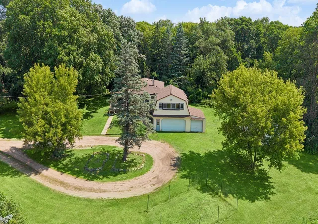 Photo 3 of Single family home for sale at 1900 Dundas Blvd, Dundas, MN 55019 | MLS# 7093349 | Listing updated on 2026-09-17
