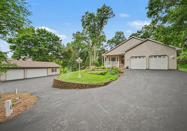 Photo 3 of Single family home for sale at 20966 Davenport St Ne, Cedar, MN 55011 | MLS# 7094055 | Listing updated on 2026-09-18