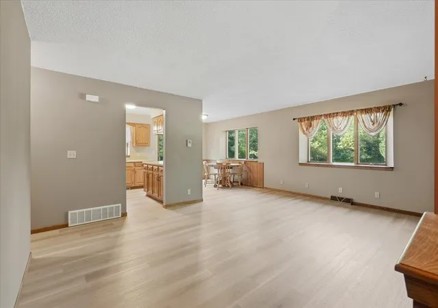 Photo 3 of Single family home for sale at 2079 Asplund Rd, New Richmond, WI 54017 | MLS# 7094910 | Listing updated on 2026-10-08