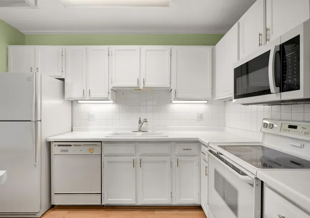 Photo 3 of Condo for sale at 10501 Cedar Lake Rd #413, Hopkins, MN 55305 | MLS# 7095554 | Listing updated on 2026-09-09