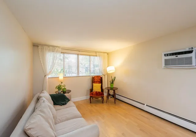 Photo 3 of Condo for sale at 2507 Bryant Ave S #1, Minneapolis, MN 55405 | MLS# 7095630 | Listing updated on 2026-09-18
