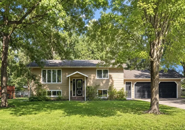 Photo 1 of Single family home for sale at 1115 11th Street Sw, Little Falls, MN 56345 | MLS# 7095944 | Listing updated on 2026-09-16