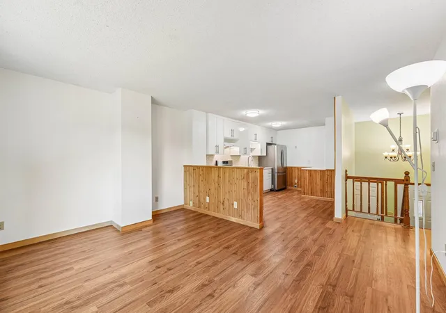 Photo 4 of Sale Pending at 9526 Grey Widgeon Pl, Eden Prairie, MN 55347 | MLS# 7096143 | Listing updated on 2026-09-17