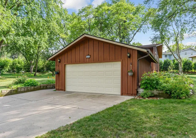 Photo 3 of Sale Pending at 6041 Sumter Pl N, Minneapolis, MN 55428 | MLS# 7096951 | Listing updated on 2026-09-09