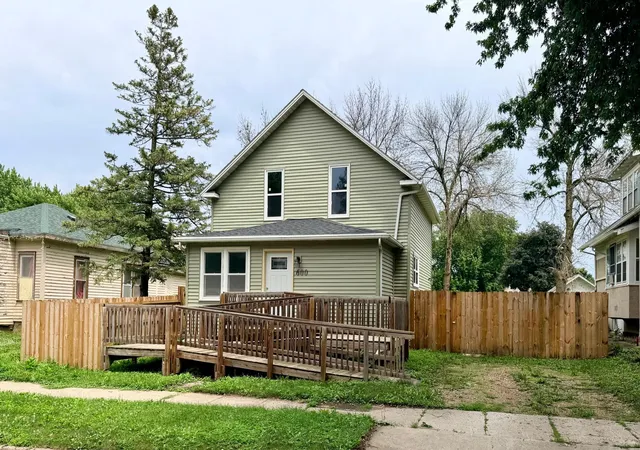 Photo 1 of Single family home for sale at 600 Strait Ave, Worthington, MN 56187 | MLS# 7098100 | Listing updated on 2026-09-16