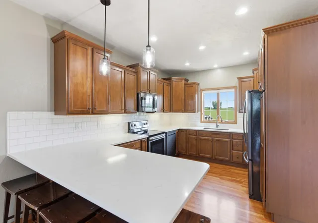 Photo 3 of Single family home for sale at 605 E 2nd Avenue, Beaver Creek, MN 56116 | MLS# 7098739 | Listing updated on 2026-09-17