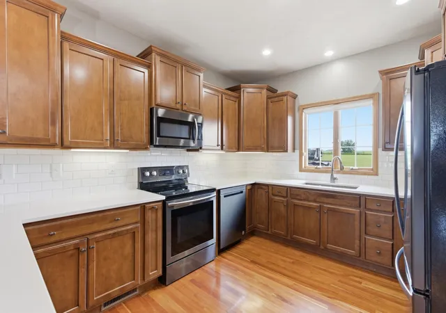 Photo 3 of Single family home for sale at 605 E 2nd Avenue, Beaver Creek, MN 56116 | MLS# 7098739 | Listing updated on 2026-09-17