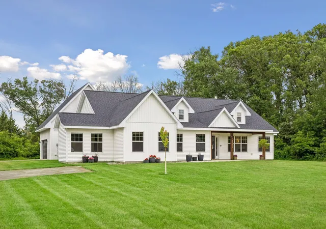 Photo 3 of Single family home for sale at 18952 247th Avenue Nw, Big Lake, MN 55309 | MLS# 7098749 | Listing updated on 2026-09-17