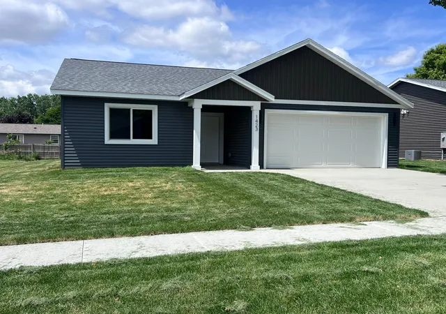 Photo 1 of Single family home for sale at 1423 Sunrise Ave Se, Rochester, MN 55904 | MLS# 7099656 | Listing updated on 2026-09-09