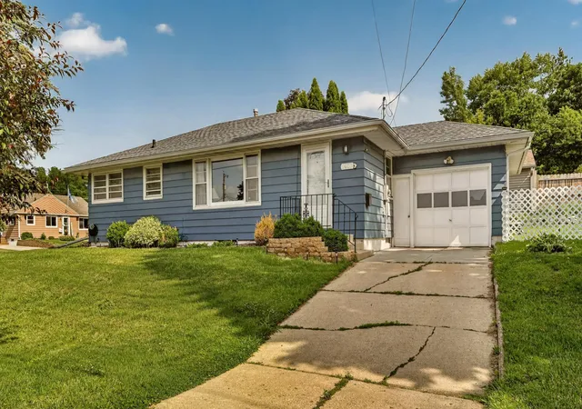 Photo 2 of Single family home for sale at 1401 10th Street Ne, Rochester, MN 55906 | MLS# 7100989 | Listing updated on 2026-09-17