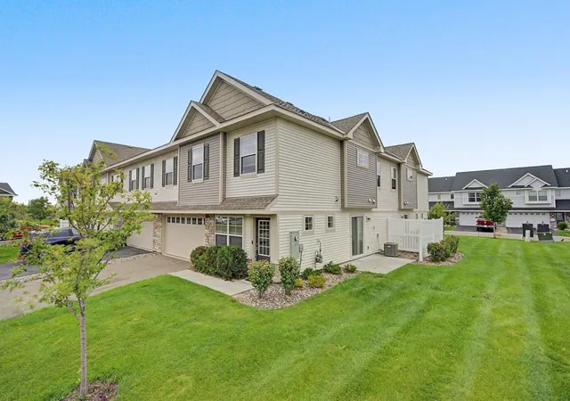 Photo 1 of Single family home for sale at 7225 Elmo Ct, Lino Lakes, MN 55038 | MLS# 7101035 | Listing updated on 2026-09-30