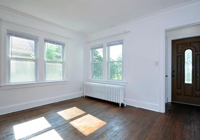 Photo 3 of Single family home for sale at 1139 Magnolia Ave E, Saint Paul, MN 55106 | MLS# 7102482 | Listing updated on 2026-10-14