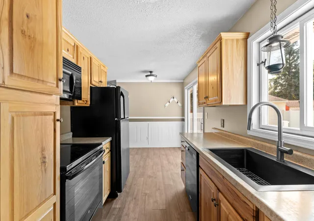 Photo 3 of Single family home for sale at 622 30th Street Ne, Rochester, MN 55906 | MLS# 7103155 | Listing updated on 2026-09-18